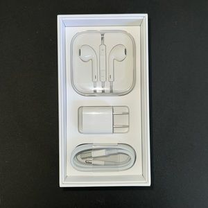 Brand new iPhone EarPods, USB Power Adapter & Lightening to USB Cable
